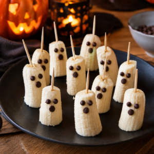 Bananen Geister als Halloween Obstspieße